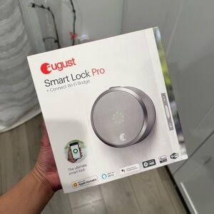 August Smart Lock Pro with Wi-Fi Bridge